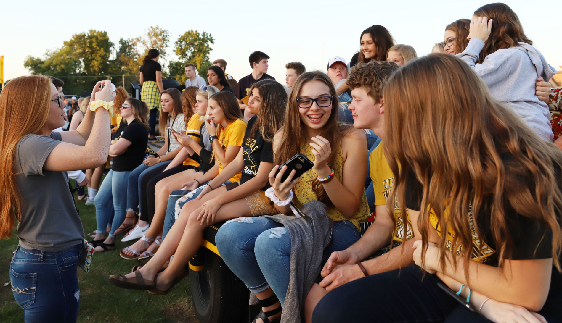 FBP St Teresa vs Tuscola football 2 9.15.18.jpg